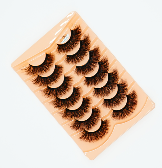 'On Fleek' Lashes - 8D 042